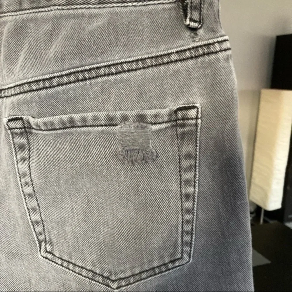 💋 Pacsun high rise festival black distressed jean denim shorts 26
